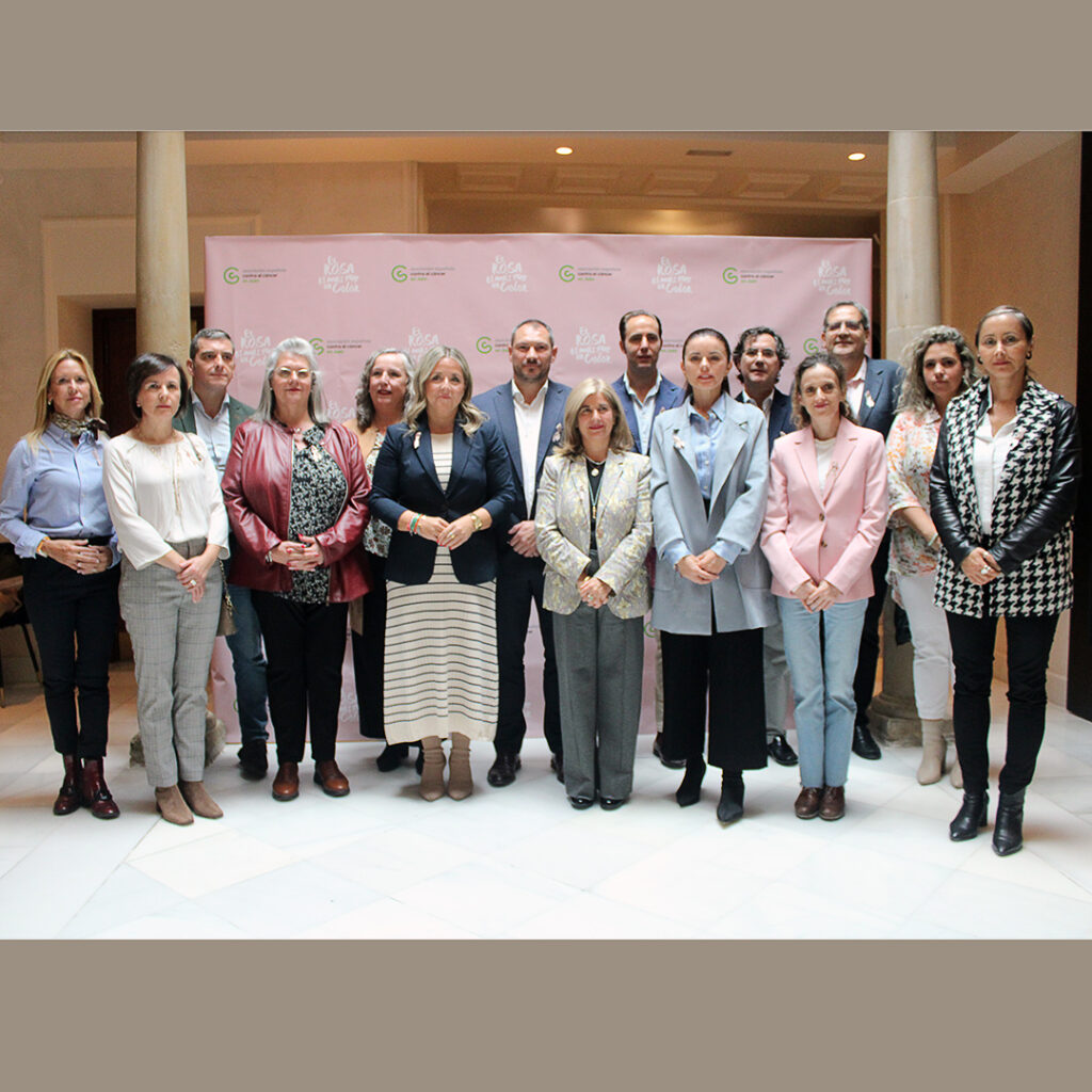 El Colegio de Enfermería asiste al acto conmemorativo por el Día Mundial de la Lucha contra del Cáncer de Mama organizado por AECC en Úbeda